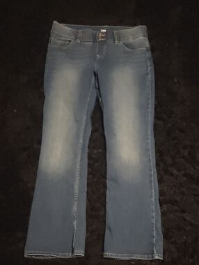 Lee Women's Wide Leg Pull On Jeans in Medium Blue Wash